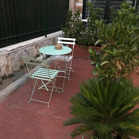 Domus Vesuvio Acomodação com café da manhã San Giorgio a Cremano Exterior foto